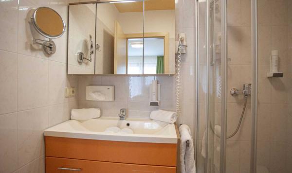 Familienzimmer Badezimmer