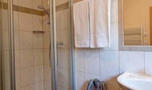 Familiensuite Badezimmer