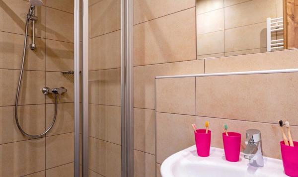 Familienzimmer Badezimmer