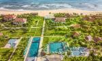 Luftaufnahme Pools und Strand