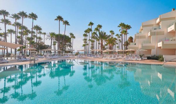 Großer Outdoor Pool