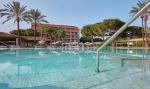 Großer Outdoorpool