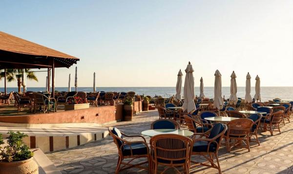 Restaurant mit Meerblick