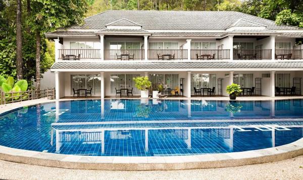 Zimmer mit Poolzugang