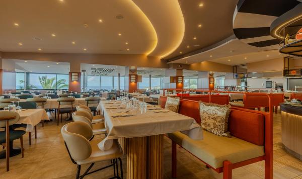 Speisesaal im Hauptrestaurant