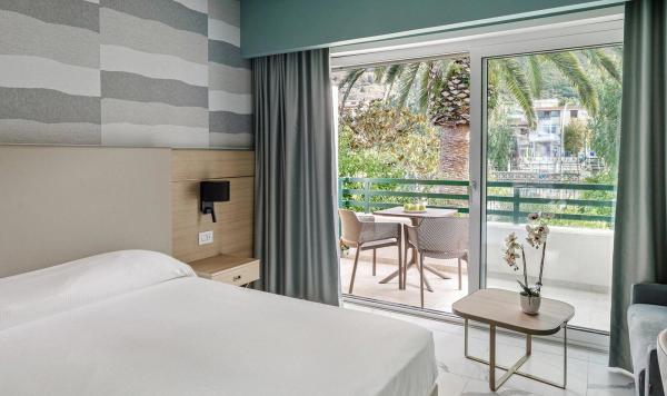 Schlafzimmer mit Gartenblick