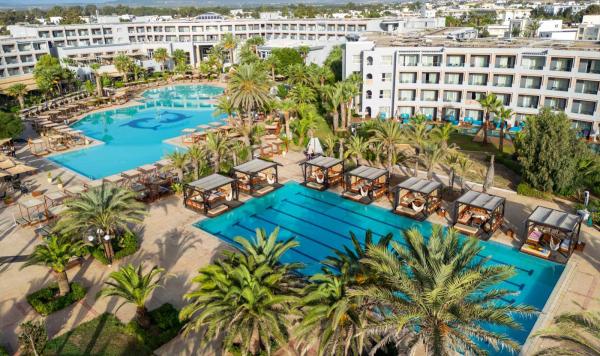 Outdoor Pools
