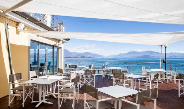 Tische Außenbereich