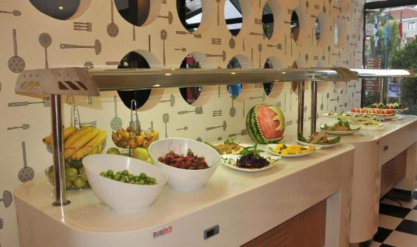 Buffet im Restaurant