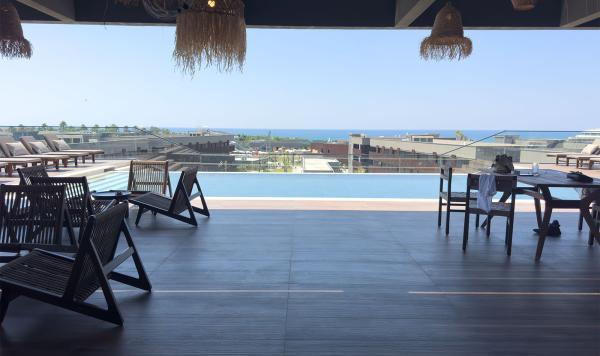 Rooftoppool
