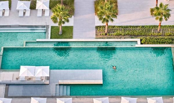 Hauptpool Luftaufnahme