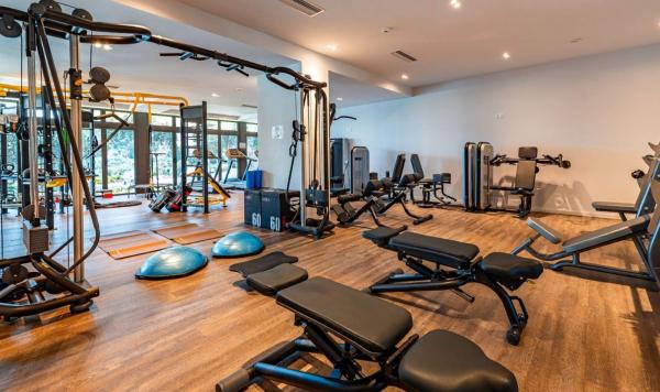 Fitnessraum mit Trainingsgeräte