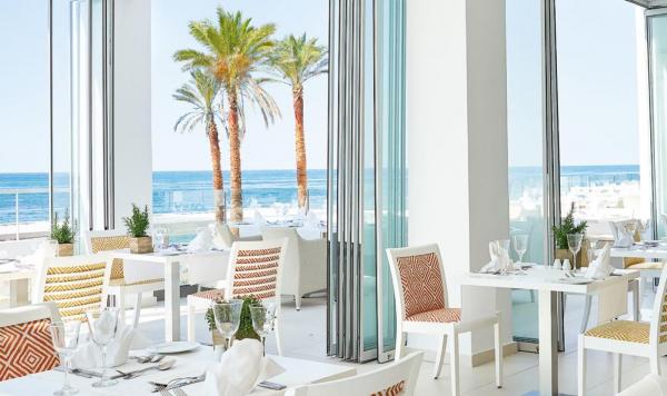 Hauptrestaurant Ventanas Il Mar Live Show Cooking