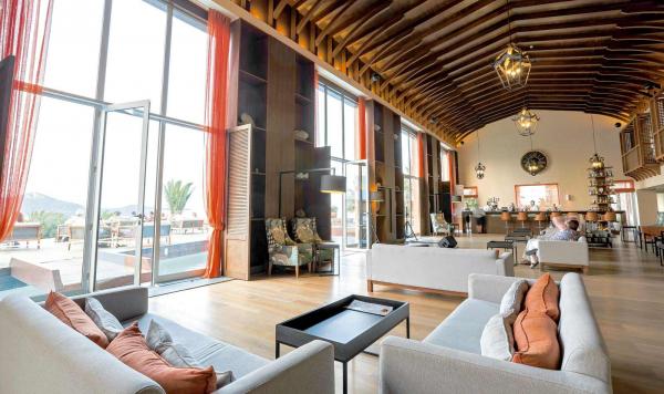 Sitzbereich Lobbybar