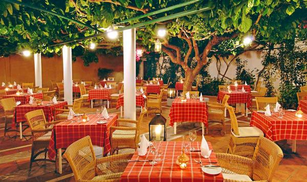 Restaurant auf Terrasse