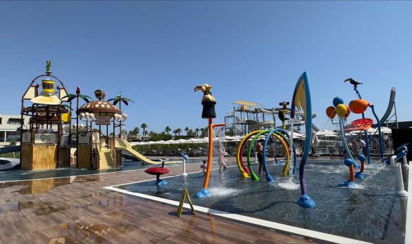 Splash Park mit Wasserrutschen