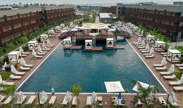 Luftaufnahme Outdoor Pool