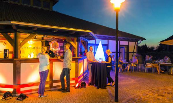 Bar im Außenbereich