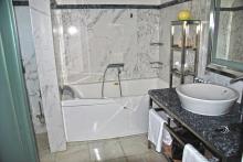 Badbereich in der Suite
