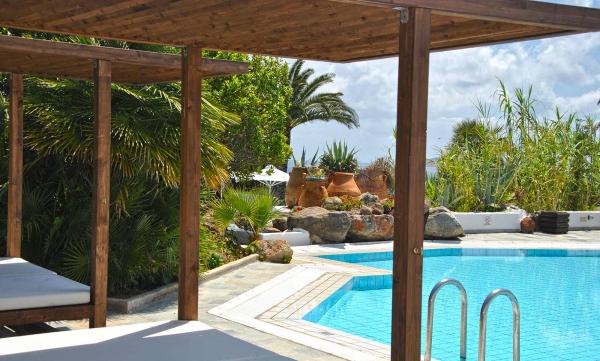 Pool im Sauna-Bereich