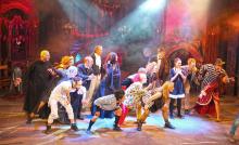 Abendshow im Club "Meet the Adams"