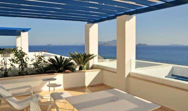 Balkon mit traumhaften Blick auf das Meer