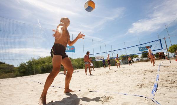 Beachvolleyball hält fit