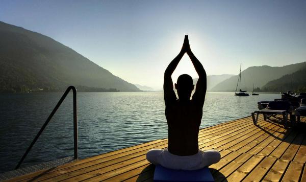 Yoga am See