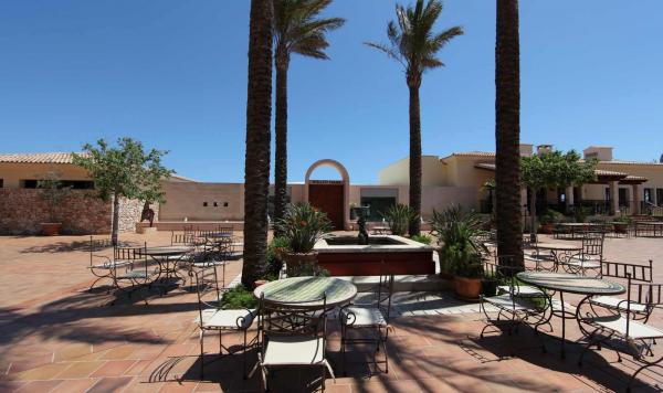 Sitzplätze auf Terrasse