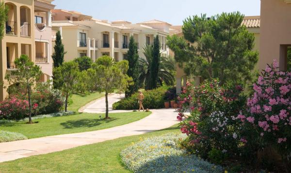 Gang durch die Anlage