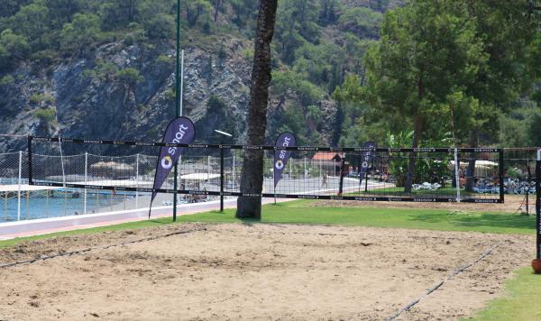 Beachvolleyball im Club