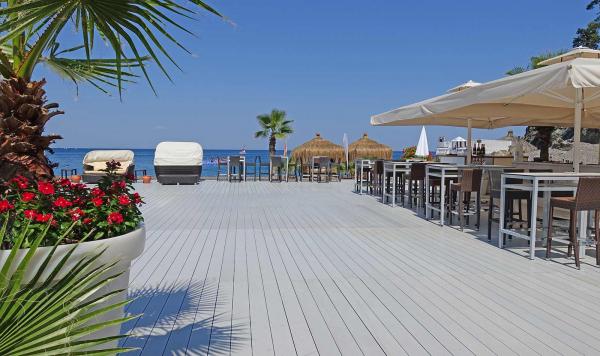 Strandbar im Robinson Camyuva