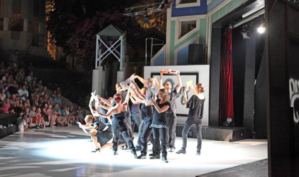 Show im Robinson Pamfilya