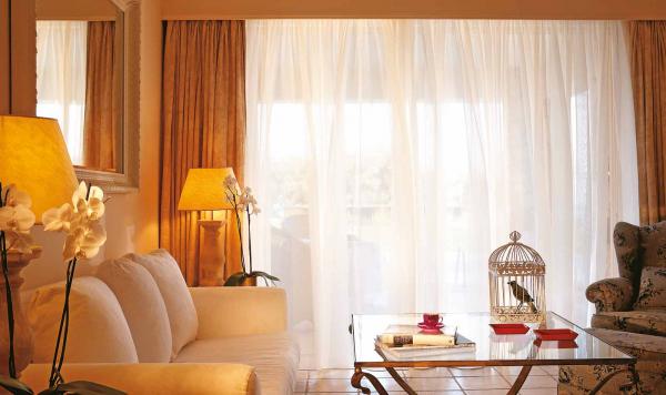 Deluxe Bungalow Suite