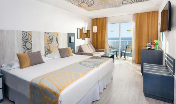 Moderne Zimmer mit Meerblick