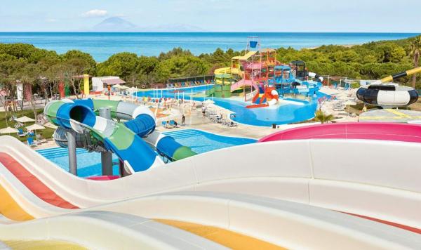 Wasserrutschen im Aquapark