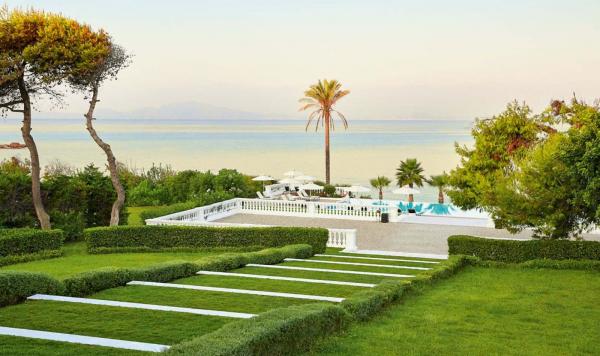 Landschaft mit Meerblick