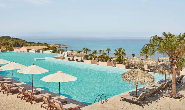 Relaxpool mit Meerblick