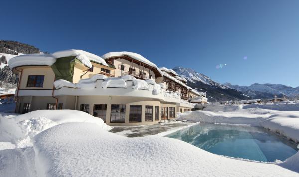 Robinson Amade zugeschneit