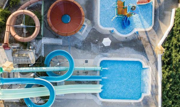 Wasserrutschen Luftaufnahme