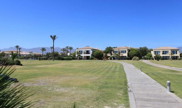 Weitläufige Clubanlage