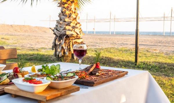 Fischrestaurant mit Meerblick