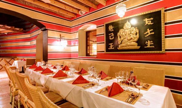 orientalisch eingerichtet