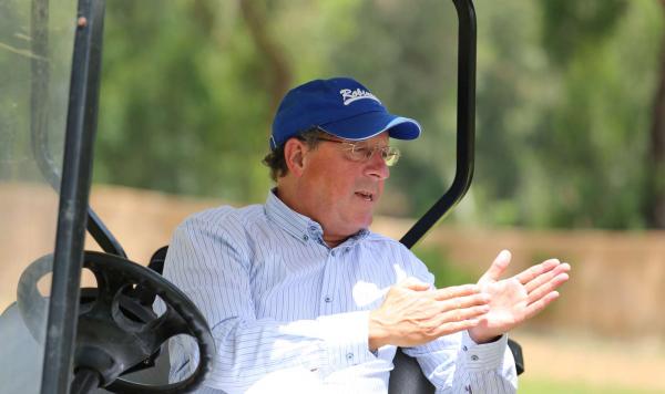 Unterhaltung beim Golfen