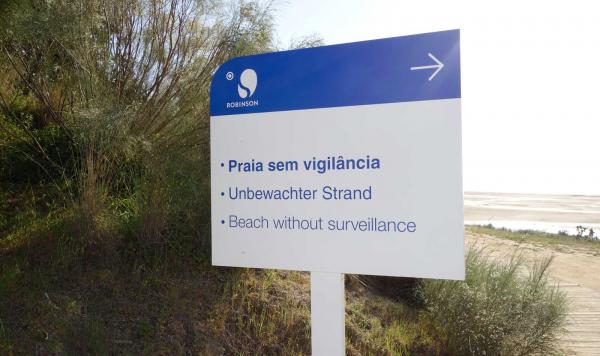 Wegweiser zum Strand