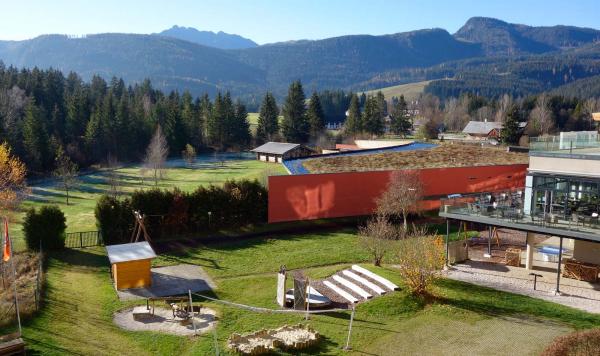 Blick auf Clubanlage