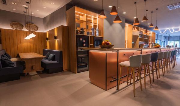 Theke in der Connectbar