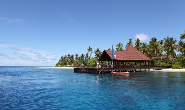 Steg im Robinson Club Maldives