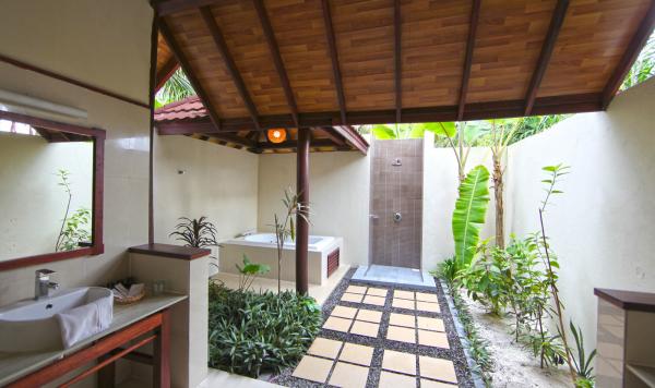 Bad im Strandbungalow