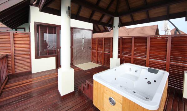 Jacuzzi Präsidentensuite